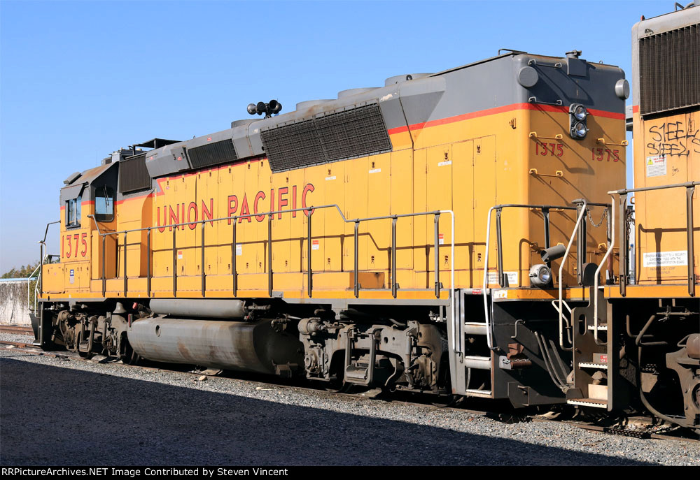 Union Pacific GP40P-2 #1375